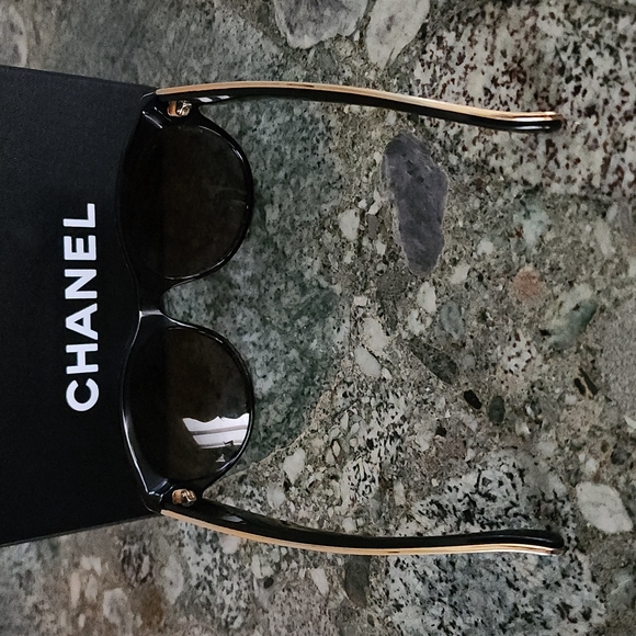 Authentic CHANEL Retro Sunglasses - Picture 11 of 16
